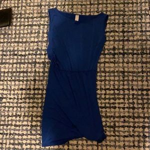 Sophie & Trey mini tight blue dress